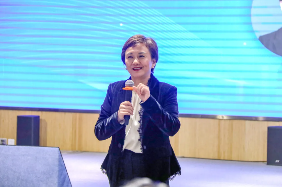 1749878242625217.png 3.png